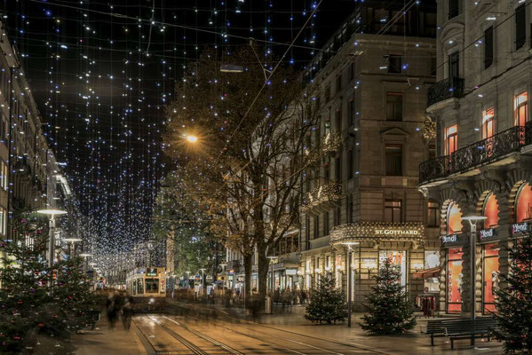 Zurich Christmas Market - zürich wienachtsdorf Copyright Zurich Tourismus