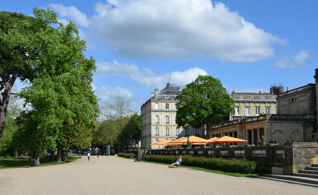 Bordeaux-public-garden