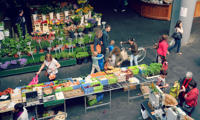Marché-des-Capucins-Bordeaux