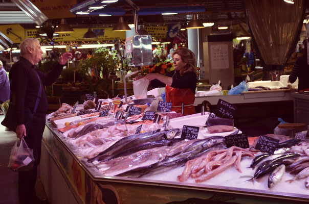 Marché-des-Capucins-Bordeaux
