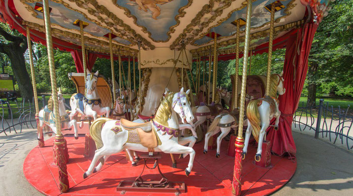 Wroclaw Carousel - Copyright Visit Wroclaw - European Best Destinations