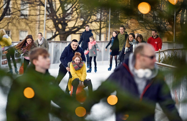 Best Christmas City Breaks in Europe - Edinburgh Christmas Market Copyright Edinburgh's Christmas