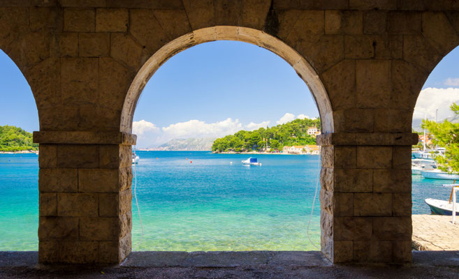 Cavtat Arch copyright lukaszimilena