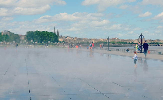 Miroir-d'eau-Bordeaux © EBD