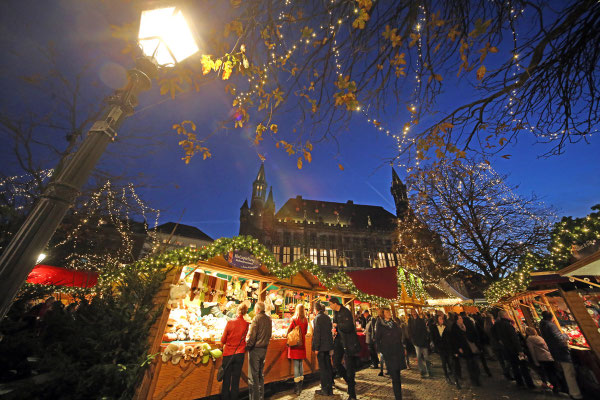 Aachen Christmas market, weihnachtsmarkt - Copyright Aachen Tourism