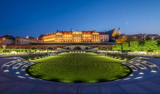 Warsaw European Best Destinations - Gardens of the Royal Castle by night_fot. Tomasz Bidziński © City of Warsaw