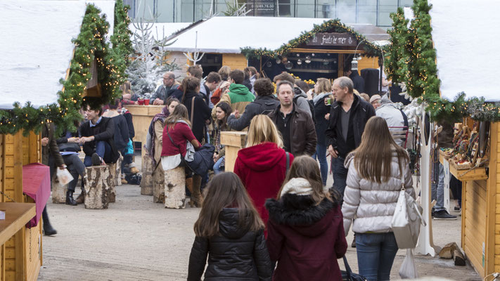 Louvain-la-Neuve Christmas market, Belgium - Copyright louvainlaneige.be