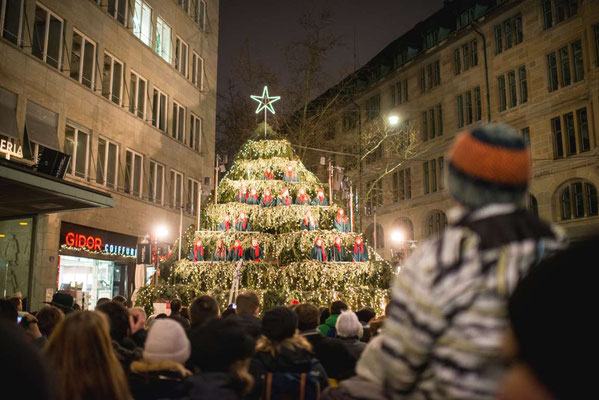 Zurich Christmas Market - zürich wienachtsdorf Copyright Zurich Tourismus