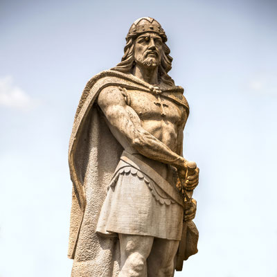 Monument to king Don Pelayo, first king of Spain. Cangas de Onis (Asturias), Spain - Copyright Marques