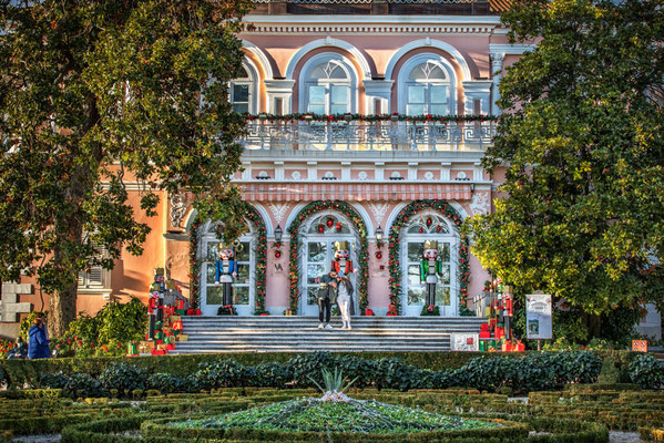 Opatija Christmas Market - Copyright www.visitopatija.com - Vasja_Pinzovski 