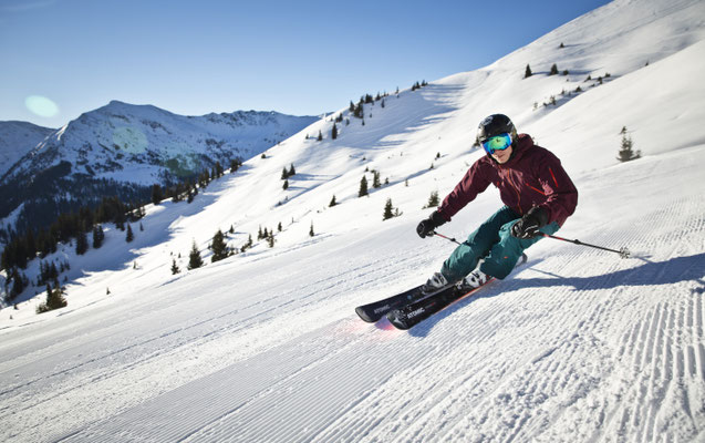 Saalbach winter ski alpine - Copyright Saalbach