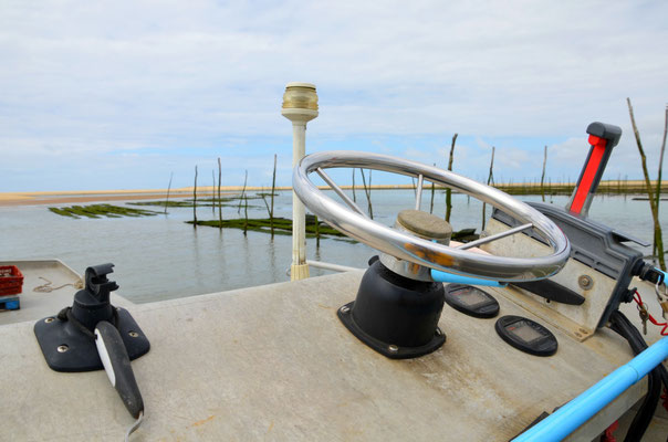 Oyster-farm-Arcachon