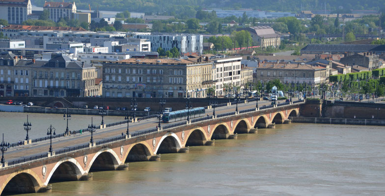 Pont-de-Pierre-Bordeaux