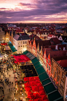 Bruges Christmas Market Copyright Shutterstock Editoriql Oksana Yermoshenko