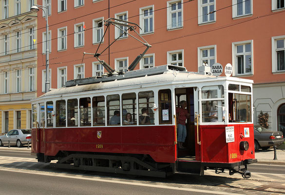 Antique trams in Wroclaw - Copyright VisitWroclaw.eu - European Best Destinations