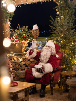 Geneva Christmas Market - Noel Au Quai Copyright Coline Amos Geneva Tourism