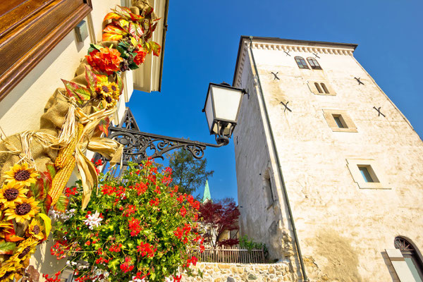 Zagreb Lotrscak tower in autumn - Copyright xbrchx