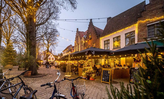 Best Christmas City Breaks in Europe - Bruges Christmas Market -  Copyright  © Jan Darthet - Toerisme Brugge - European Best Destinations 