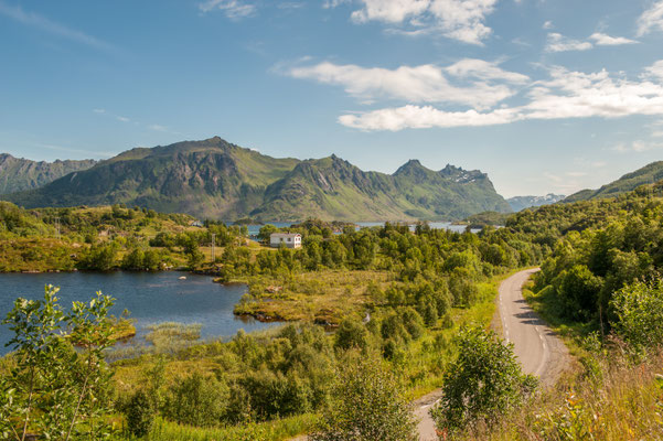 Lofoten Route E 10 copyright Rolf_52