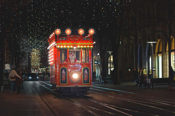 Zurich Christmas Market - zürich wienachtsdorf Copyright Zurich Tourismus