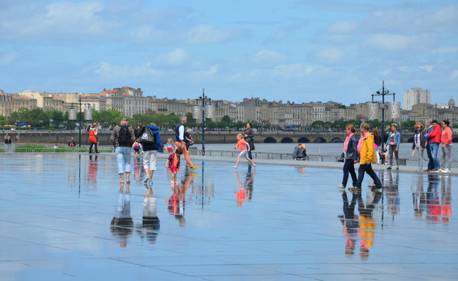 Miroir-d'eau-Bordeaux © EBD