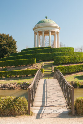 The bridge leading to the small temple of Querini park in Vicenza Copyright Marco Ossino