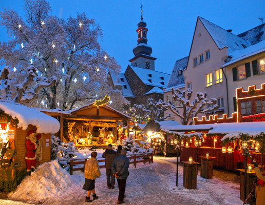 Best Christmas Markets in Germany -  Rüdesheim Christmas Market Copyright Rüdesheim Tourist Centre