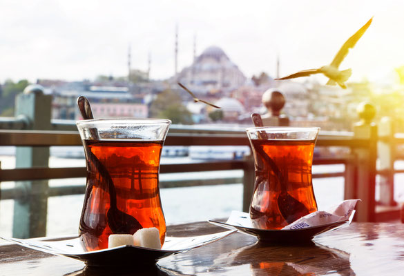 Turkish tea cup on the background of port in Istanbul - Copyright Seqoya