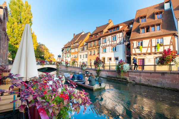 Boat guided tour on the canals of Colmar - Copyright Matthieu Cadiou / European Best Destinations