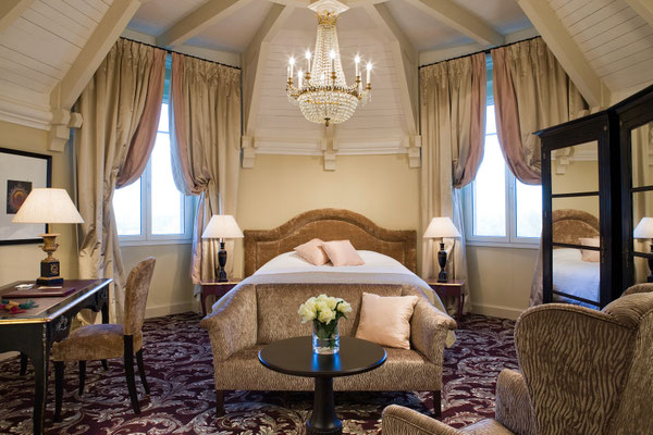 Hotel-Grand-Barrail