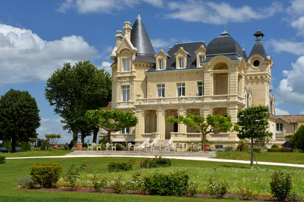 Hotel-Grand-Barrail
