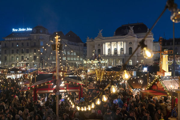 Zurich Christmas Market - zürich wienachtsdorf Copyright Zurich Tourismus