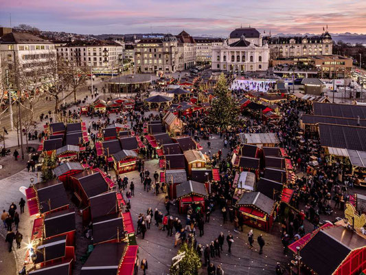 Zurich Christmas Market - zürich wienachtsdorf Copyright Zurich Tourismus