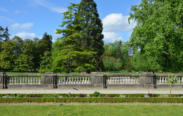 Bordeaux-public-garden