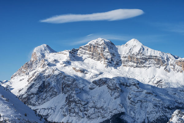 Cortina d'Ampezzo - European Best Ski Resorts - Copyright Simone De Cillia 