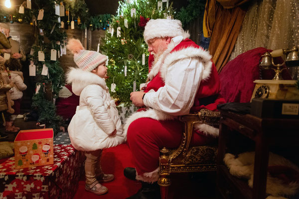 Best Christmas Markets in Europe - Edinburgh Christmas Market - Copyright Edinburgh's Christmas