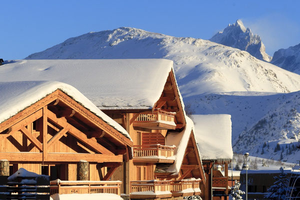 Alpe d'Huez - European Best Ski Resort - Copyright Alpe d'Huez Tourisme