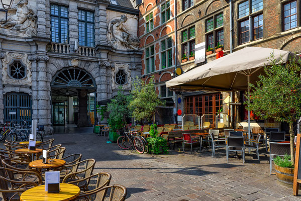 Ghent old streets copyright Catarina Belova