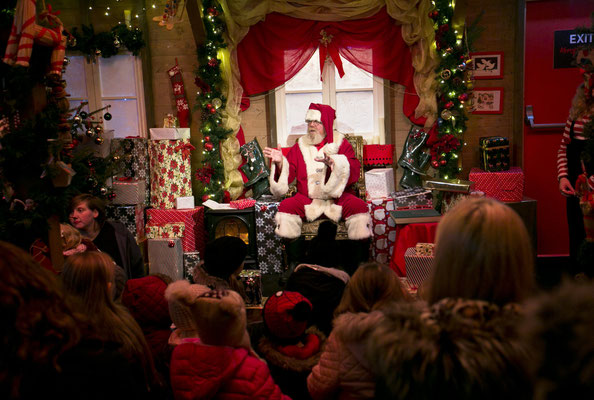 Best Christmas Markets in the United Kingdom - Edinburgh Christmas Market - Copyright Eoin Carey  - European Best Destinations