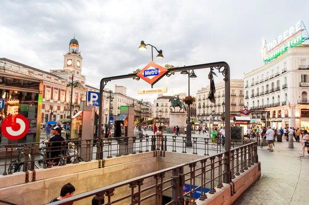 Puerta del Sol station, Madrid by Vlad Teodor