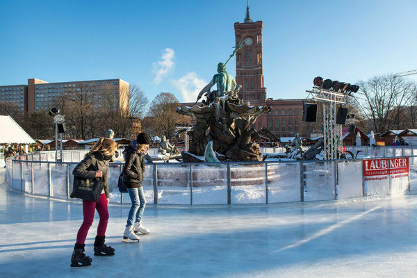 Berlin Christmas Market 2020 Dates Hotels Things To Do