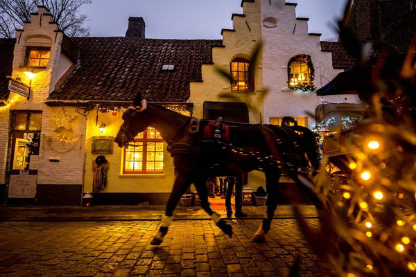 Best Christmas City Breaks in Europe - Bruges Christmas Market -  Copyright  © Jan Darthet - Toerisme Brugge - European Best Destinations 