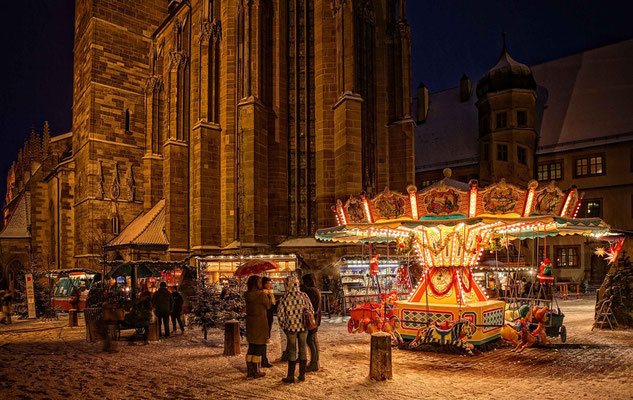 Rothenburg Christmas Market - Best Christmas Markets in Europe - ©Rothenburg Tourismus Service, W. Pfitzinger, Exkl.; Reiterlesmarkt, RTS497.klein