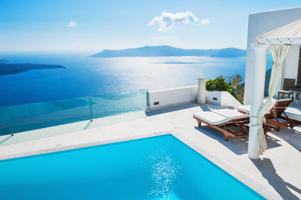 Beautiful pool in Santorini - Copyright Olga Gavrilova - Santorini European Best Destinations