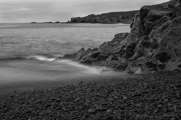 am Strand von Djupalonssandur