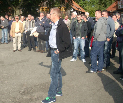 Flugvorführung von Harry Teichmann bei der FVN Taubenschau 2013