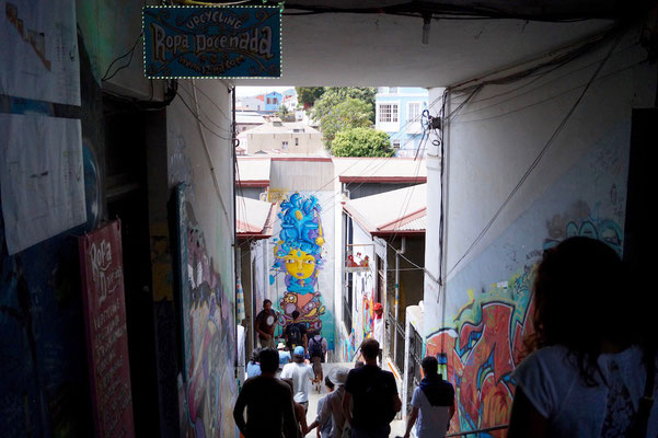 Valparaíso Street Art: Un color distinto