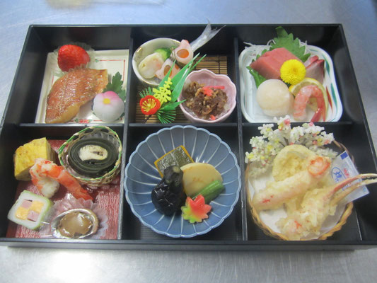 輪島塗松花堂弁当 楽天市場】【送料無料】松花堂 杷島 お弁当箱 ランチボックス