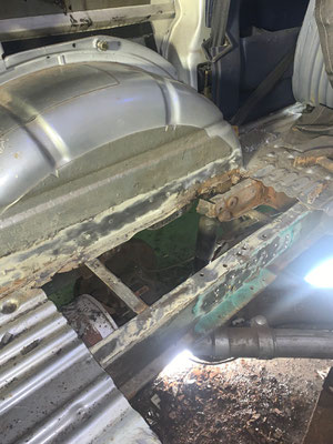 VW T4 FEDERAUFNAHME AUSTAUSCHEN - ANLEITUNG