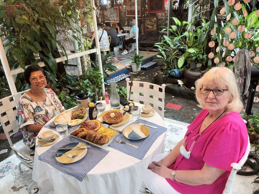 Rustic Mornings Al-Fresco Cafe